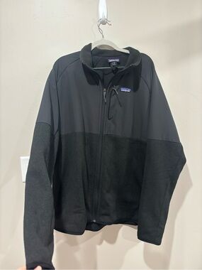 Patagonia Men's Black Performance Fleece Full-Zip Jacket